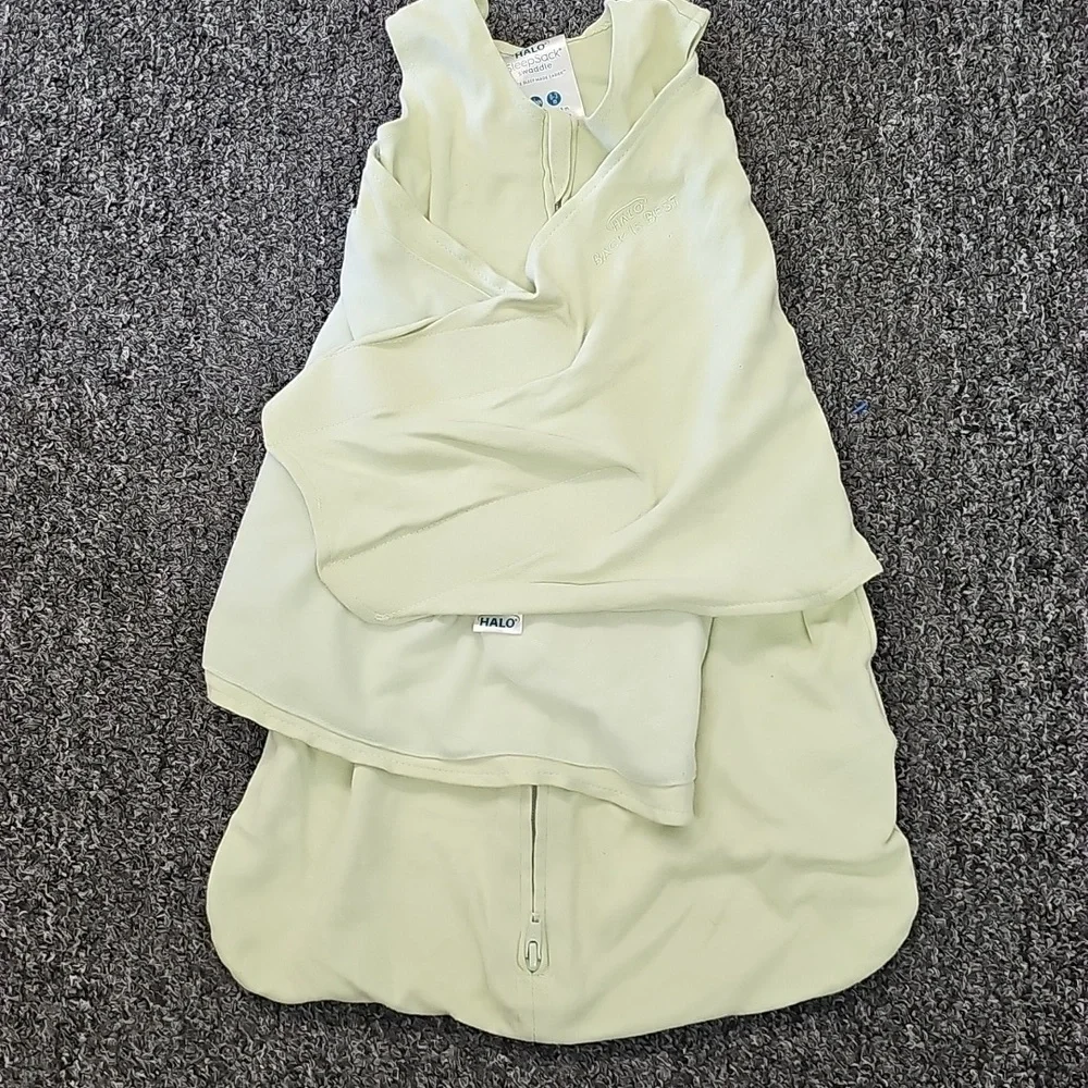 Halo light Green Sleep Sack Swaddle size Newborn 0-3M